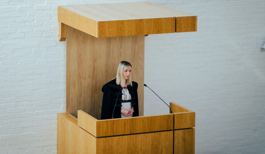 Isten kezében a próbák között